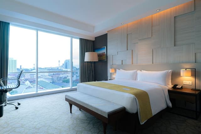 Standard Room, 1 Queen Bed, Accessible