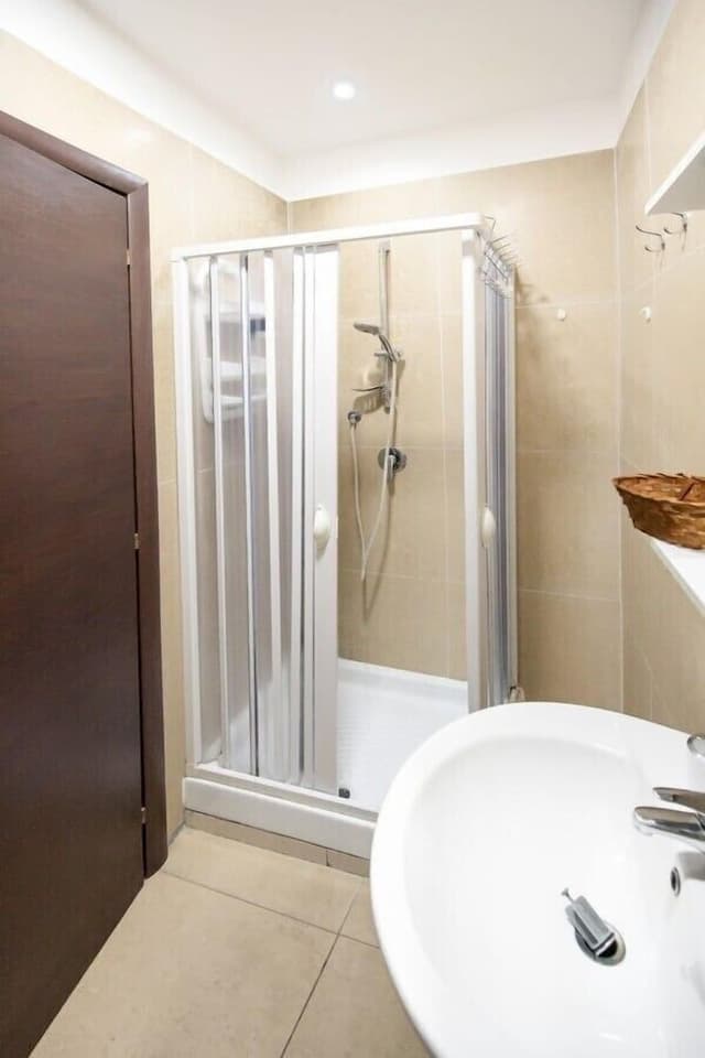 Economy Single Room