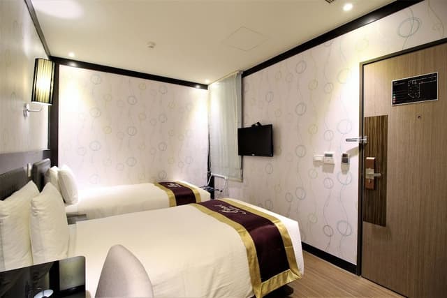 Classic Twin Room