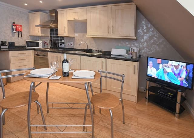 One Bed Apt.(Dbl) Sleep 2 (A1/A4/A7/A10) - No lift or accessible facilities (Annex)