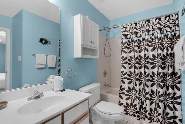 Condo, 1 Queen Bed with Sofa bed (Maravilla 3202)
