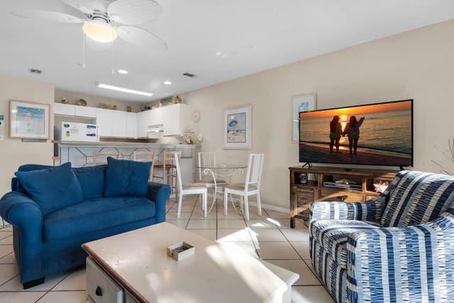 Condo, 1 King Bed with Sofa bed (Maravilla 4203)