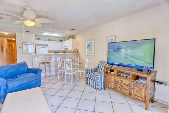 Condo, 1 King Bed with Sofa bed (Maravilla 4203)