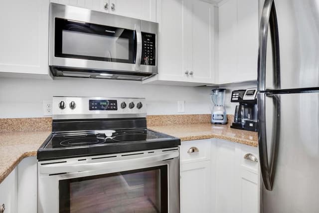 Condo, 1 King Bed with Sofa bed (Maravilla 2112)