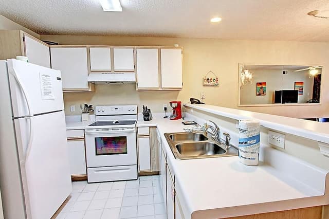 Condo, 1 Queen Bed with Sofa bed (Maravilla 3202)