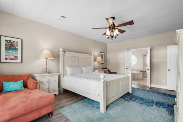 House, Multiple Beds (Ocean Breezes)