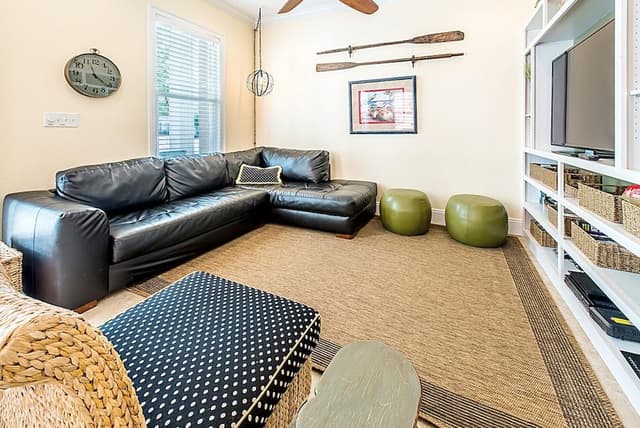 House, Multiple Beds (Happily Ever After)