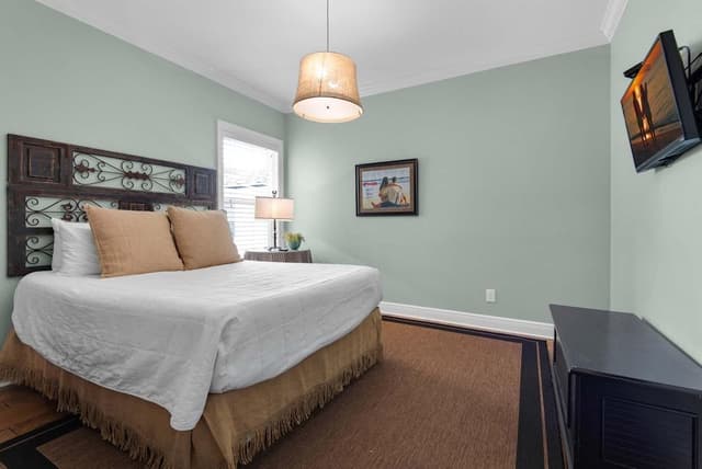 House, Multiple Beds (Happily Ever After)