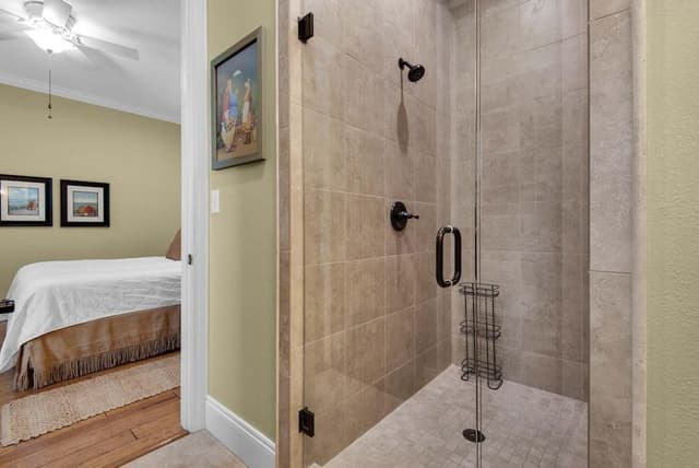 House, Multiple Beds (Happily Ever After)