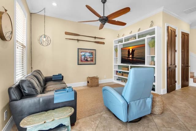 House, Multiple Beds (Happily Ever After)