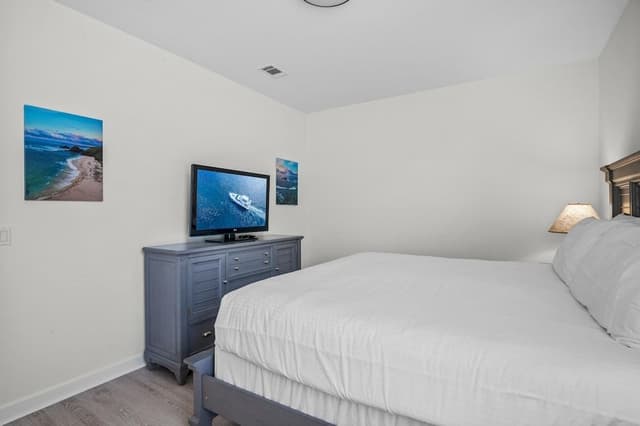 House, Multiple Beds (Poseidon's Palace)