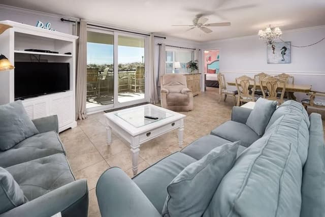 Condo, Multiple Beds (Nautilus 1102)