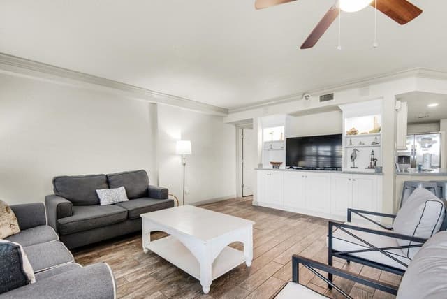 Condo, Multiple Beds (Nautilus 1101)