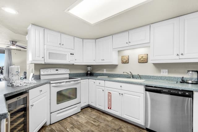 Condo, Multiple Beds (Nautilus 1101)