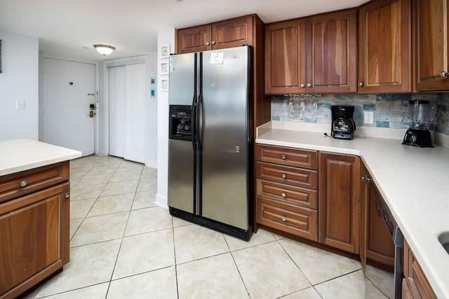 Condo, Multiple Beds (Nautilus 1102)