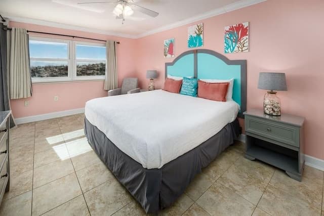 Condo, Multiple Beds (Nautilus 1102)