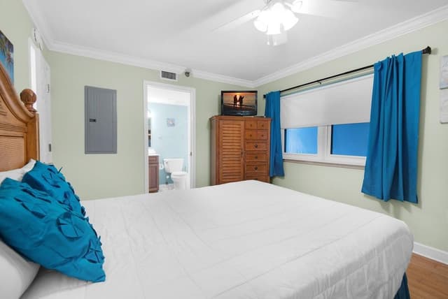 Condo, Multiple Beds (Nautilus 1102)