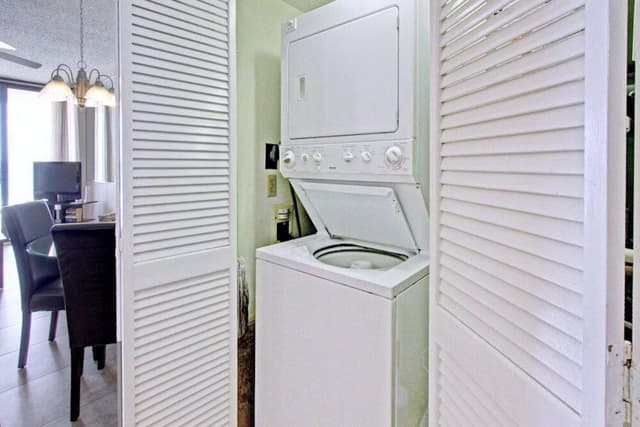 Condo, Multiple Beds (Nautilus 1303)