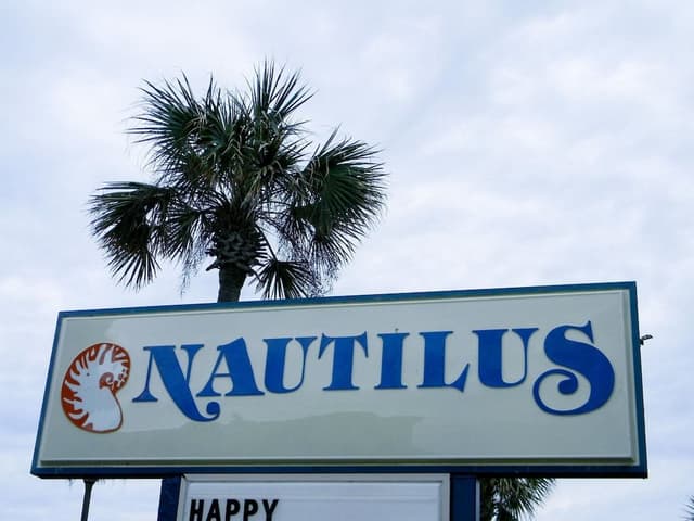 Condo, Multiple Beds (Nautilus 1102)