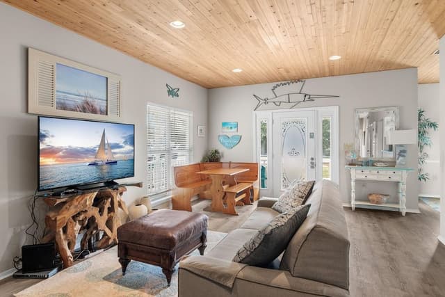 House, Multiple Beds (Crystal Cottage)
