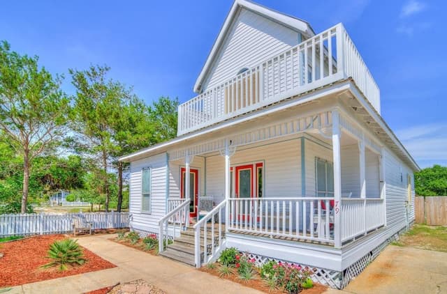 House, Multiple Beds (Crystal Cottage)