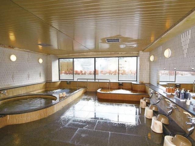 Deluxe Twin With Balcony