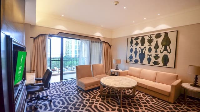 Suite, 1 Bedroom, Balcony