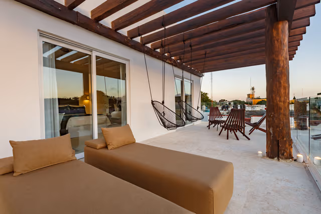 Triple Junior Suite with Terrace and city view