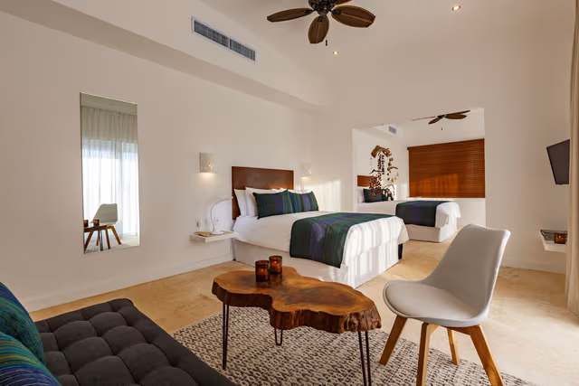 Quadruple Junior Suite with Terrace and city view