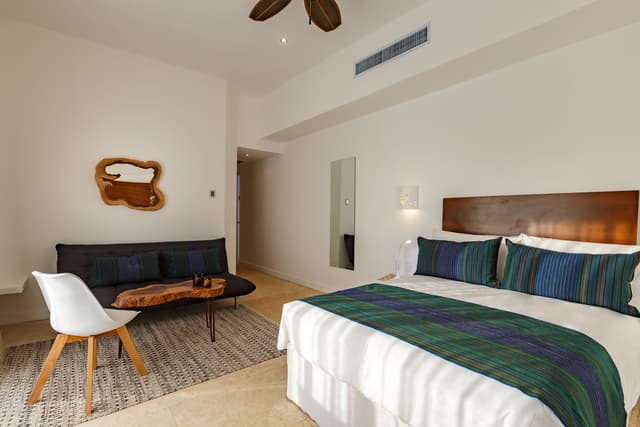 Quadruple Junior Suite with Terrace and city view
