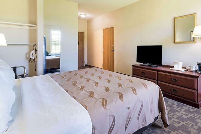 Room, 1 King Bed, Accessible, Non Smoking
