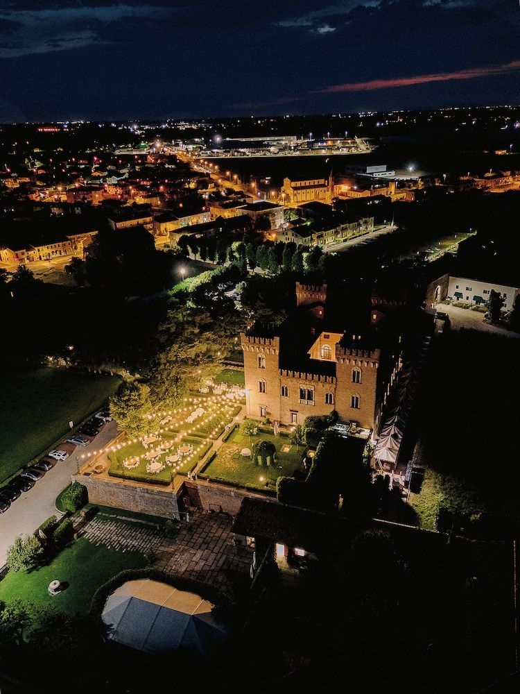 Relais Castello Bevilacqua1