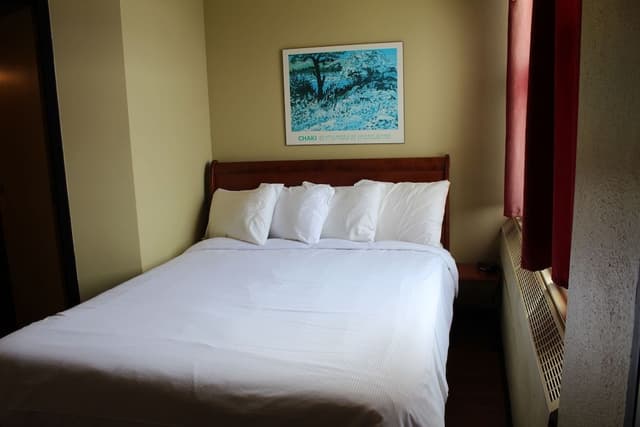 Double Room, 1 Queen Bed, Private Bathroom