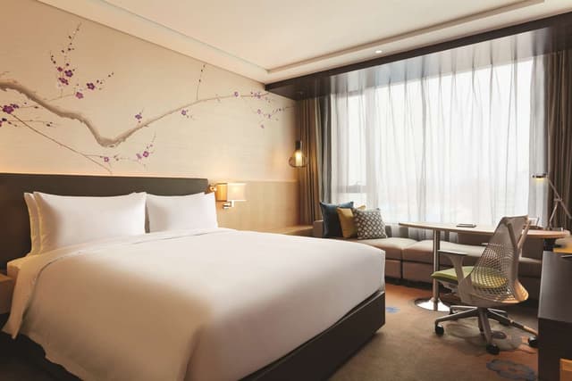 KING ROOM