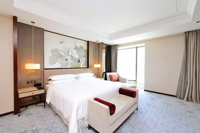 Junior Suite, 1 King Bed