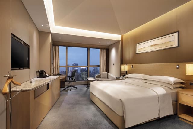 KING EXECUTIVE ROOM