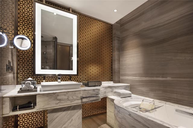 TWIN DELUXE ROOM HIGH FLOOR