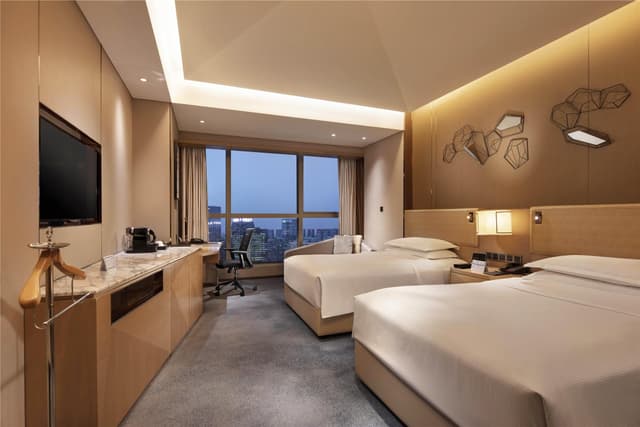 2 DOUBLE EXECUTIVE ROOM