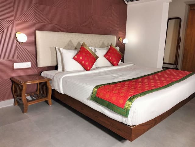 Neem Forest Cottage In Room SPA (Aroma/Swedish) for couple (45 min. with prior appointment)