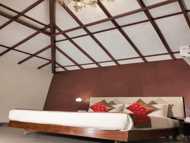 Neem Forest Cottage In Room SPA (Aroma/Swedish) for couple (45 min. with prior appointment)