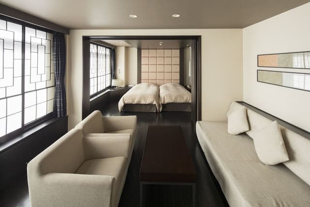 Deluxe Twin Room - Non-Smoking (Book as an adult guest if a child guest not sharing bed)