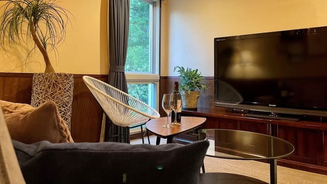 Deluxe Room (B, 35sqm)