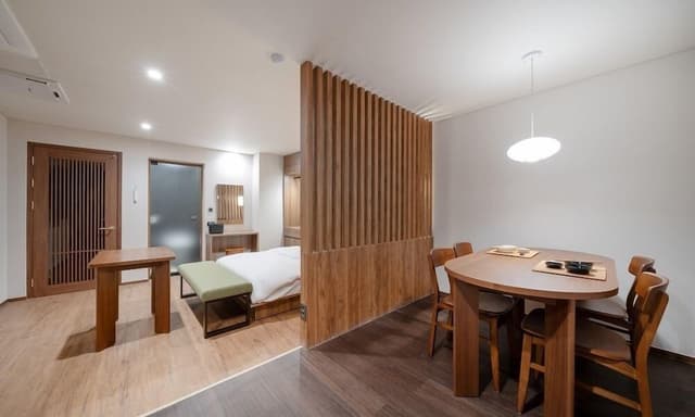 Large Double Room