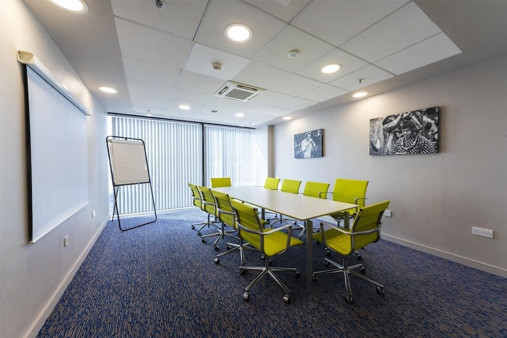 Hampton by Hilton Liverpool / John Lennon Airport4