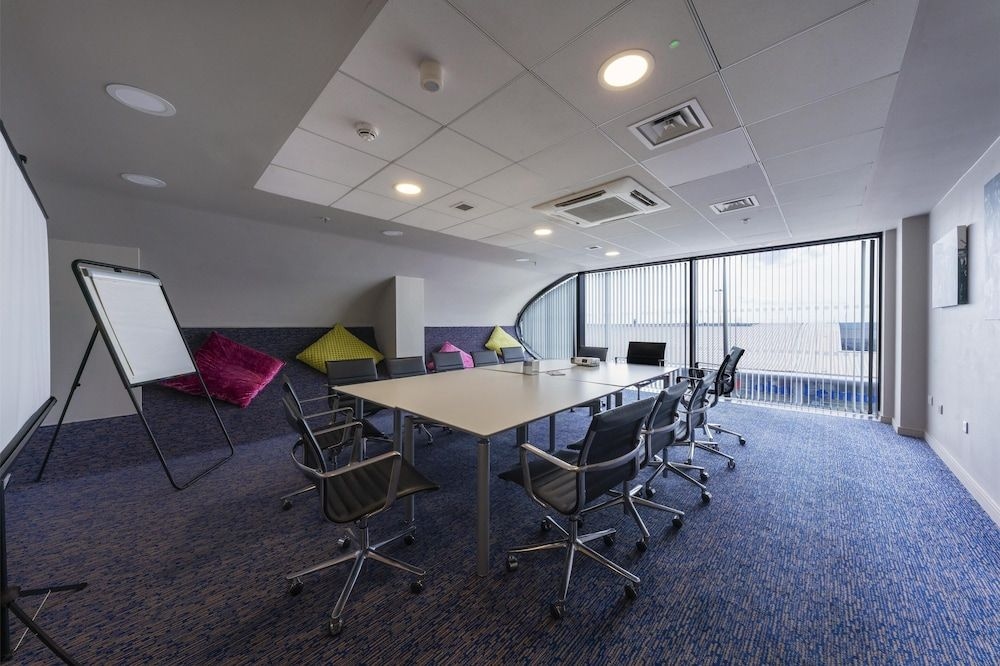 Hampton by Hilton Liverpool / John Lennon Airport3