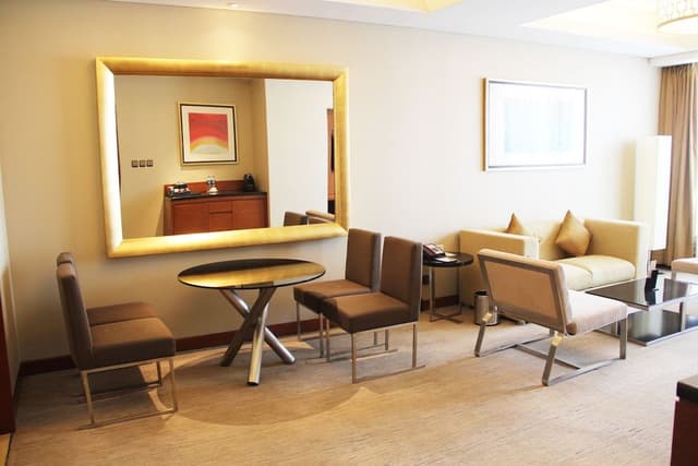 Executive Room, 1 King Bed, Club Lounge Access
