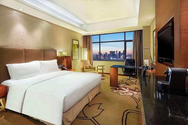 Executive Room, 1 King Bed, Club Lounge Access
