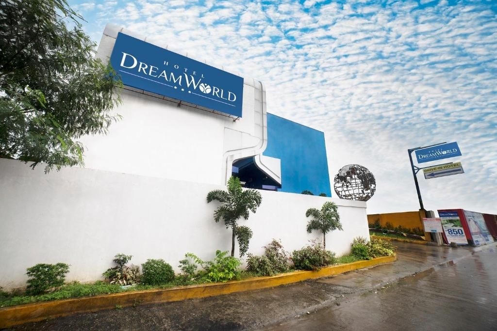 Dream Hotel2