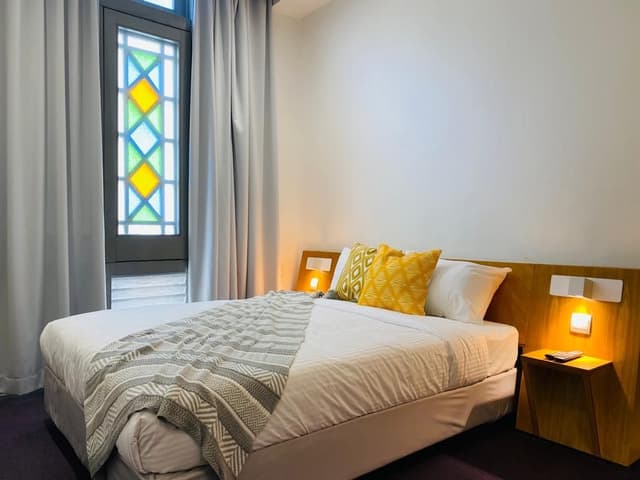 Deluxe Queen Room