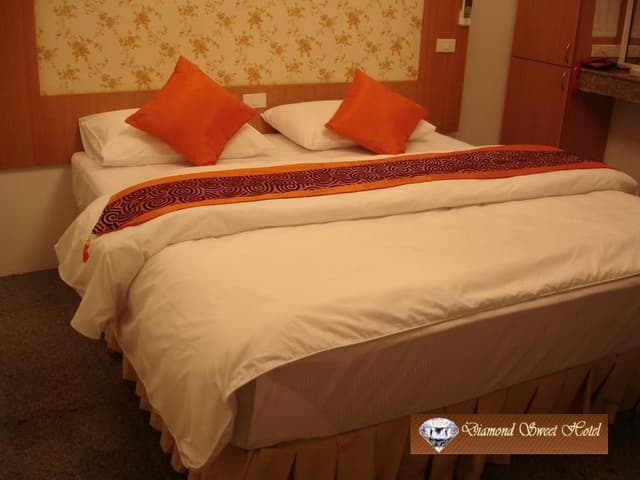 Superior Queen Bed
